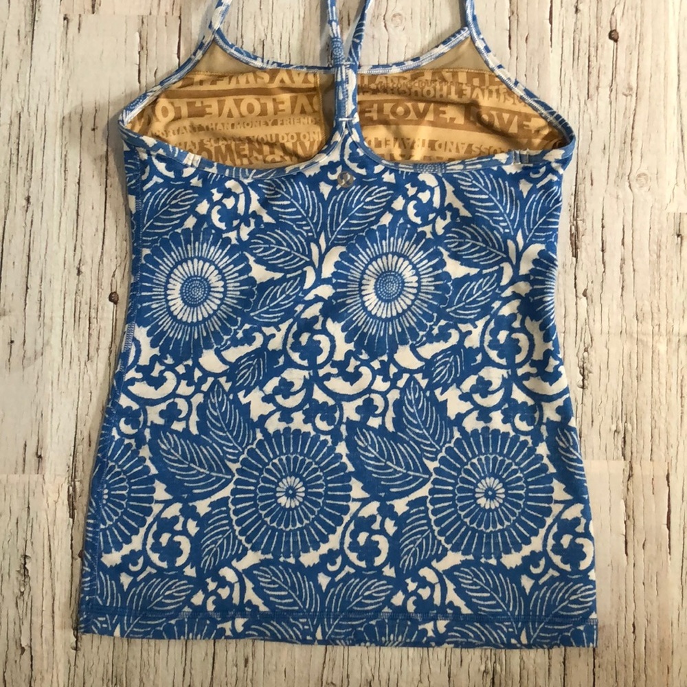 (3/$30) Lululemon Tank sz6 - Picture 2 of 3